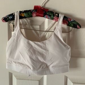 Lululemon energy sports bra